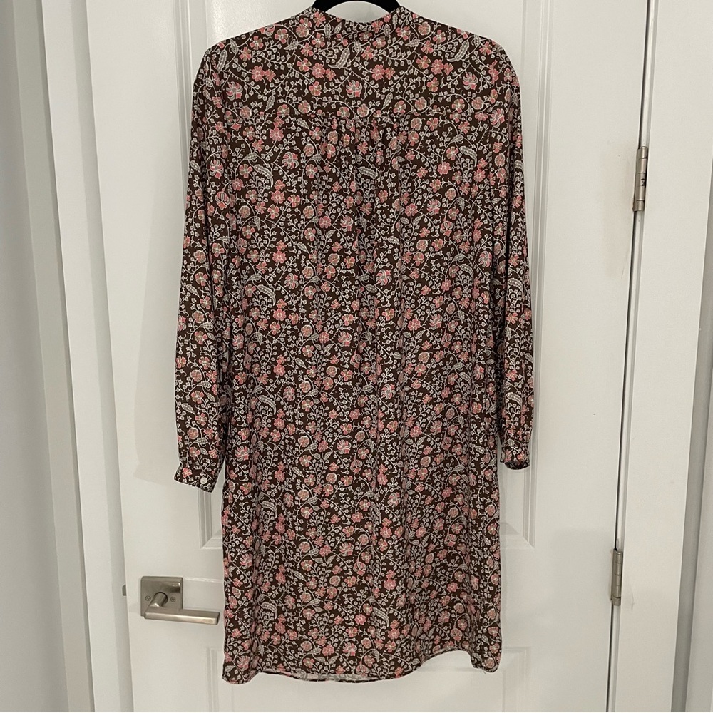J. McLaughlin Tavia Folkloric Vine Brown Floral
Printed Prairie Dress - Picture 8 of 8